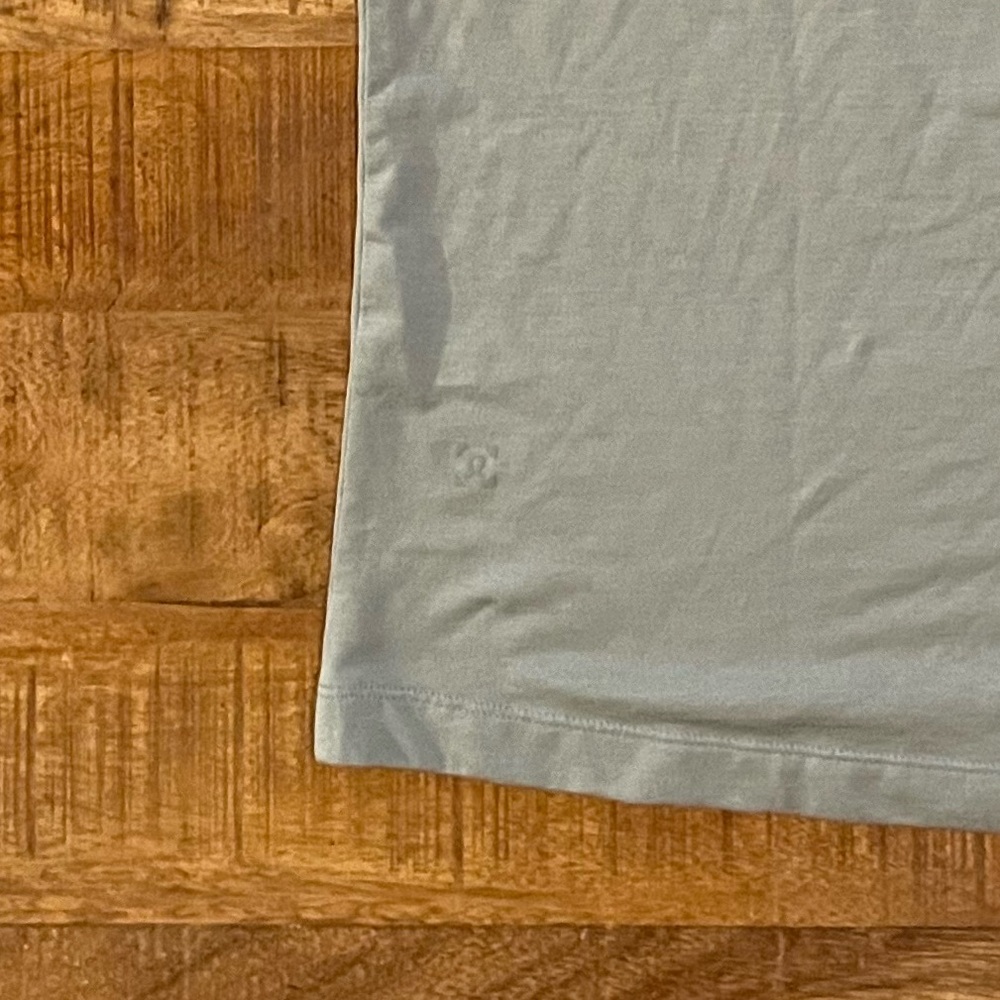 Lululemon Evolution Short Sleeve Polo - Picture 6 of 6